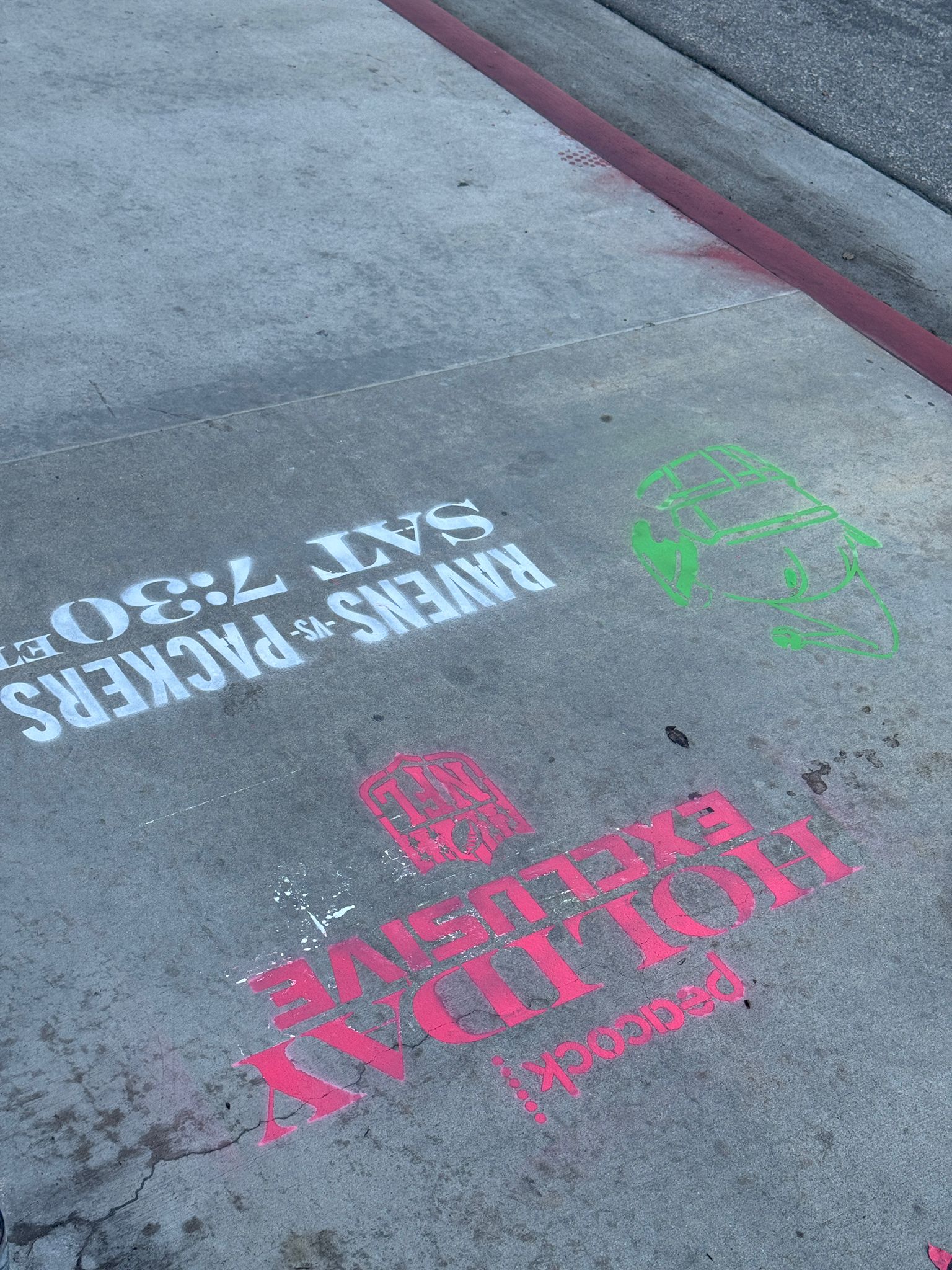 Stencil 6.6 Arts District Urth Cafe